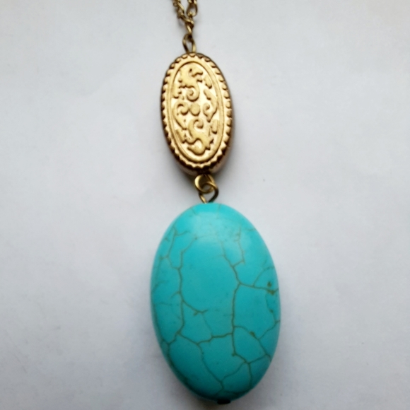 🎈3 for $10🎈Faux Turquoise & Gold Tone Necklace - Picture 2 of 6